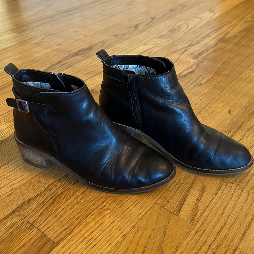Lucky Brand black bootie